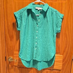 LOFT Green Short Sleeve Button-Down Shirt